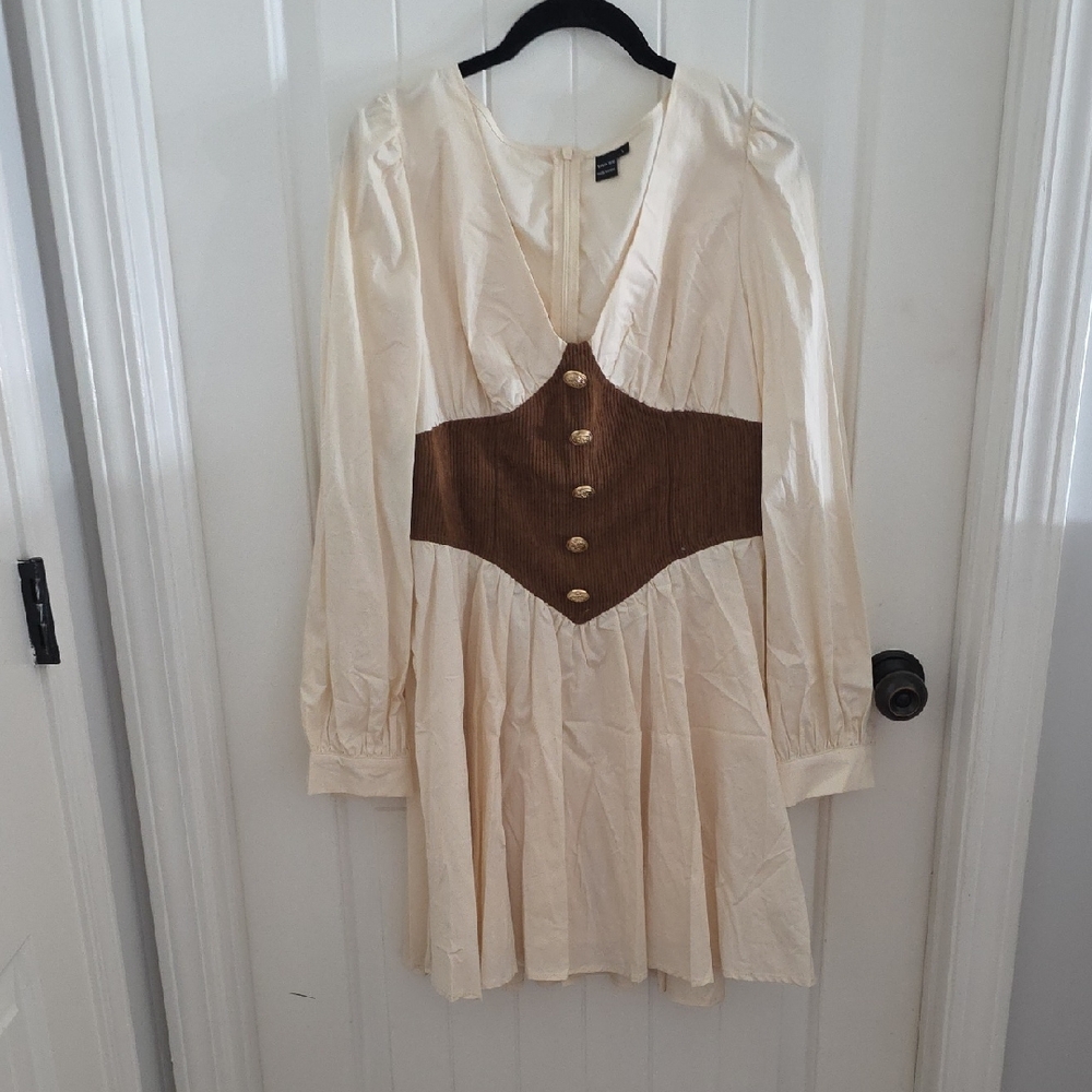 NWOT Women's Cream and Brown Buttoned Shirt